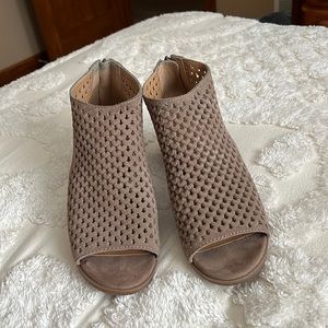 Lucky oiled Suede Sandals